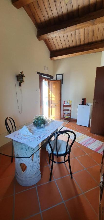 L'Orologio Casa Vacanze Molinara Bagian luar foto